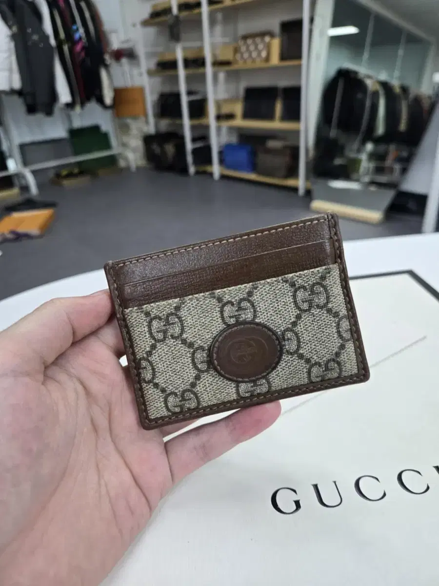 GUCCI グラデーションブルー 長財布 GUCCI（ブルー・ネイビー/青色系）のフリマアイテム一覧